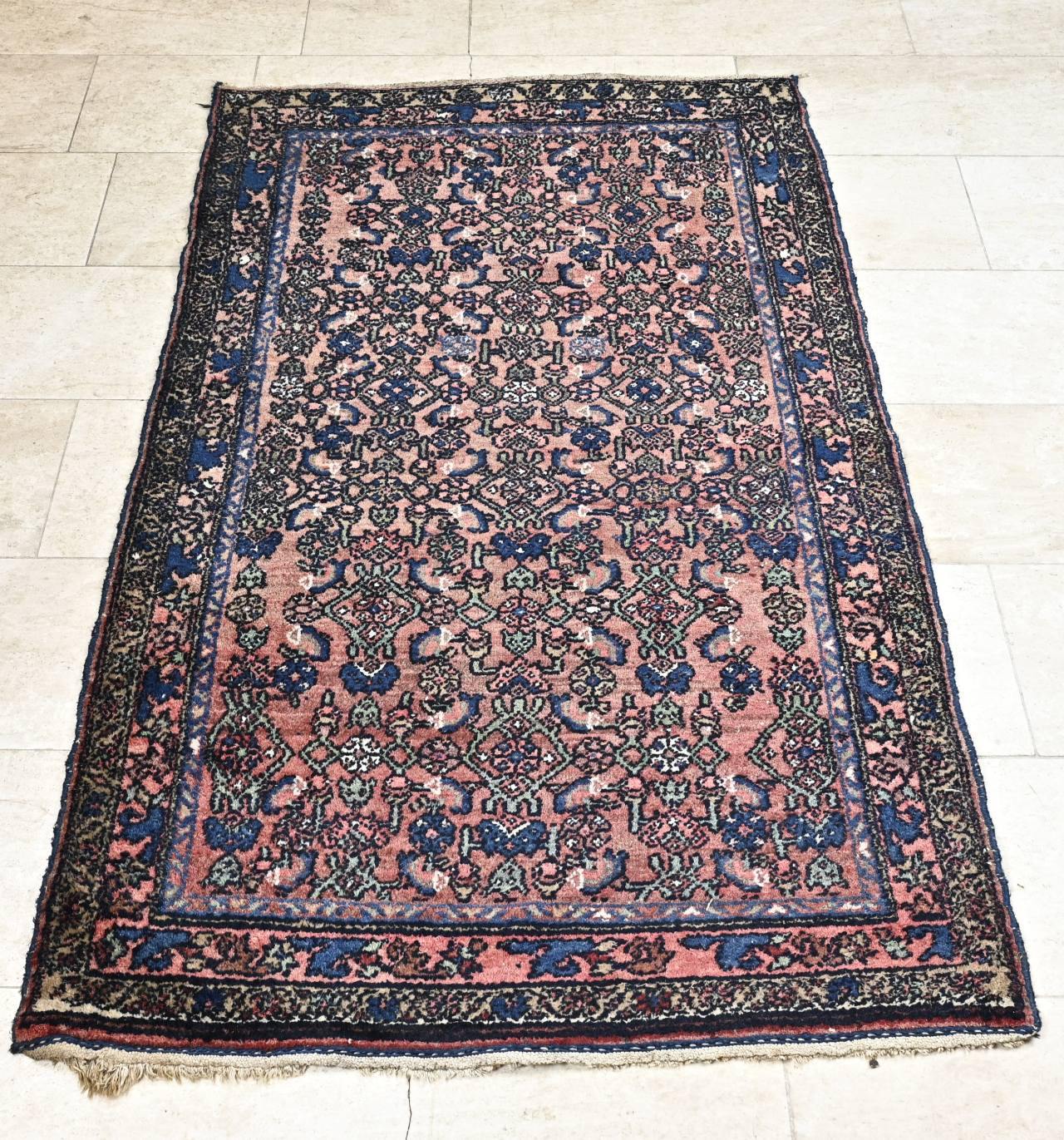 Handgeknoopt Perzisch tapijt, 180 x 106 cm.