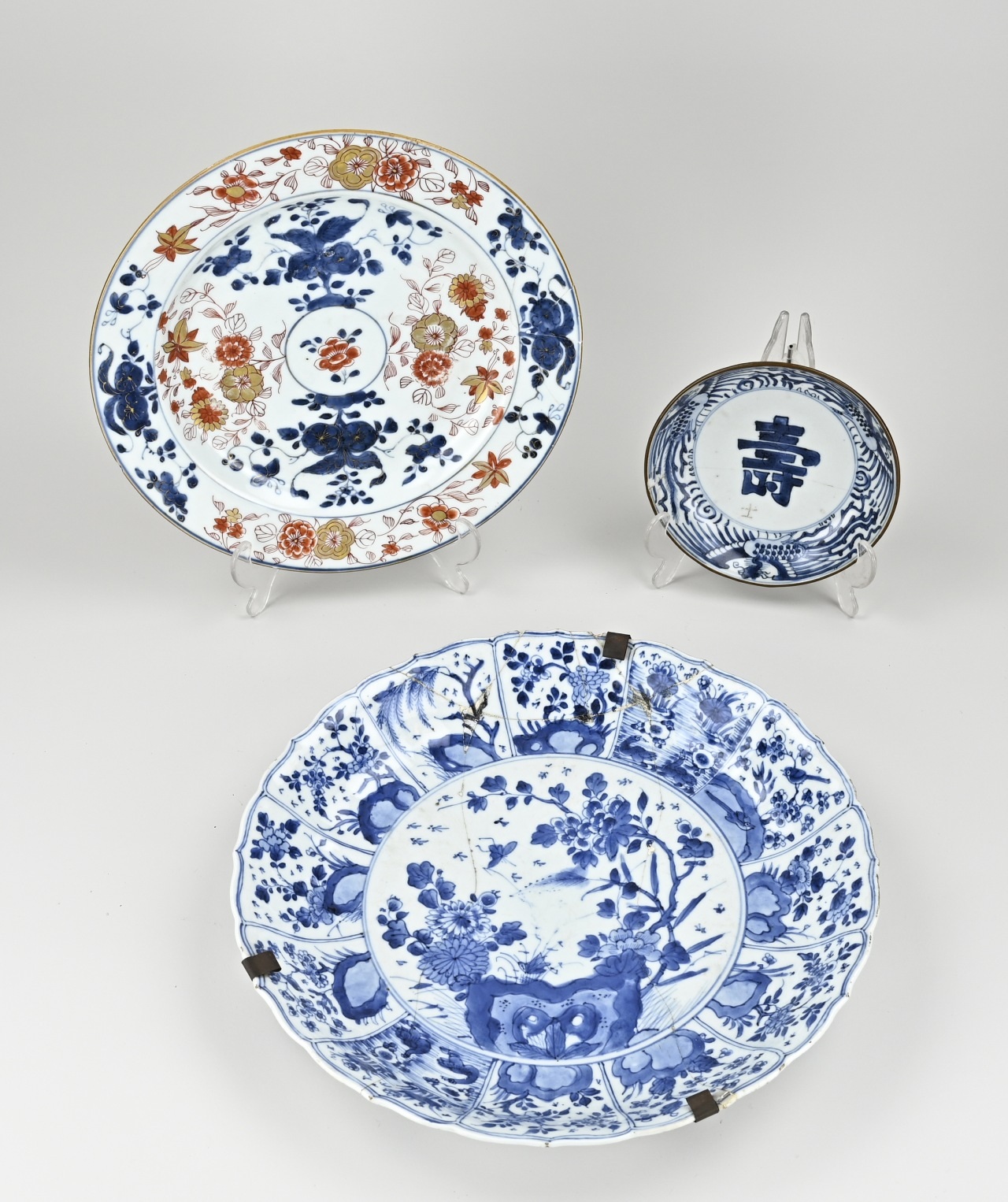 Drie 18e eeuwse Chinese borden