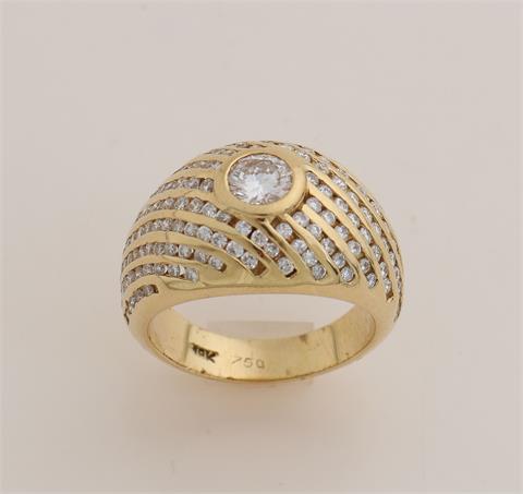 Gouden ring met diamanten